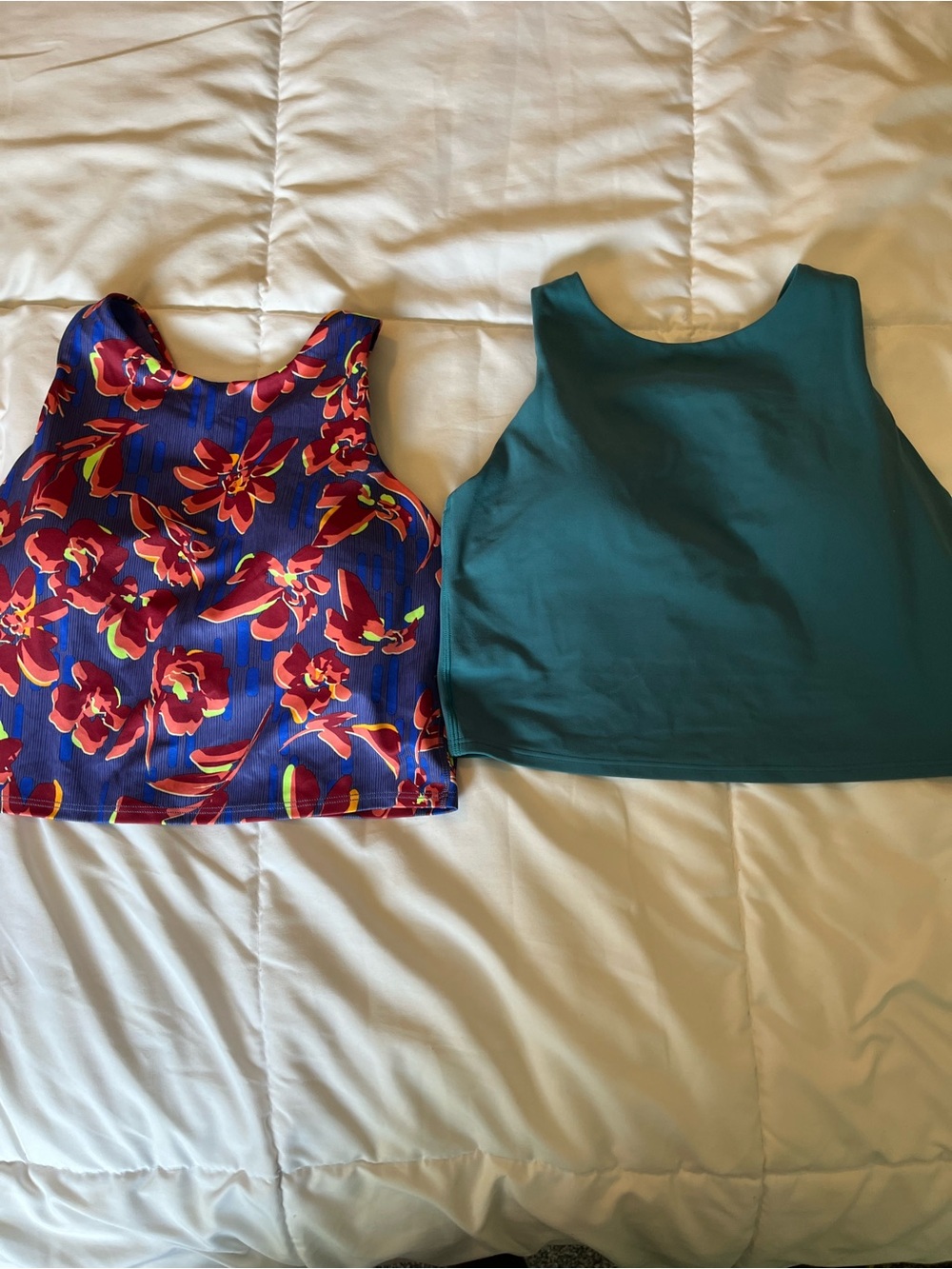 Athleta Conscious crop tank Like New set of 2. Size Medium.